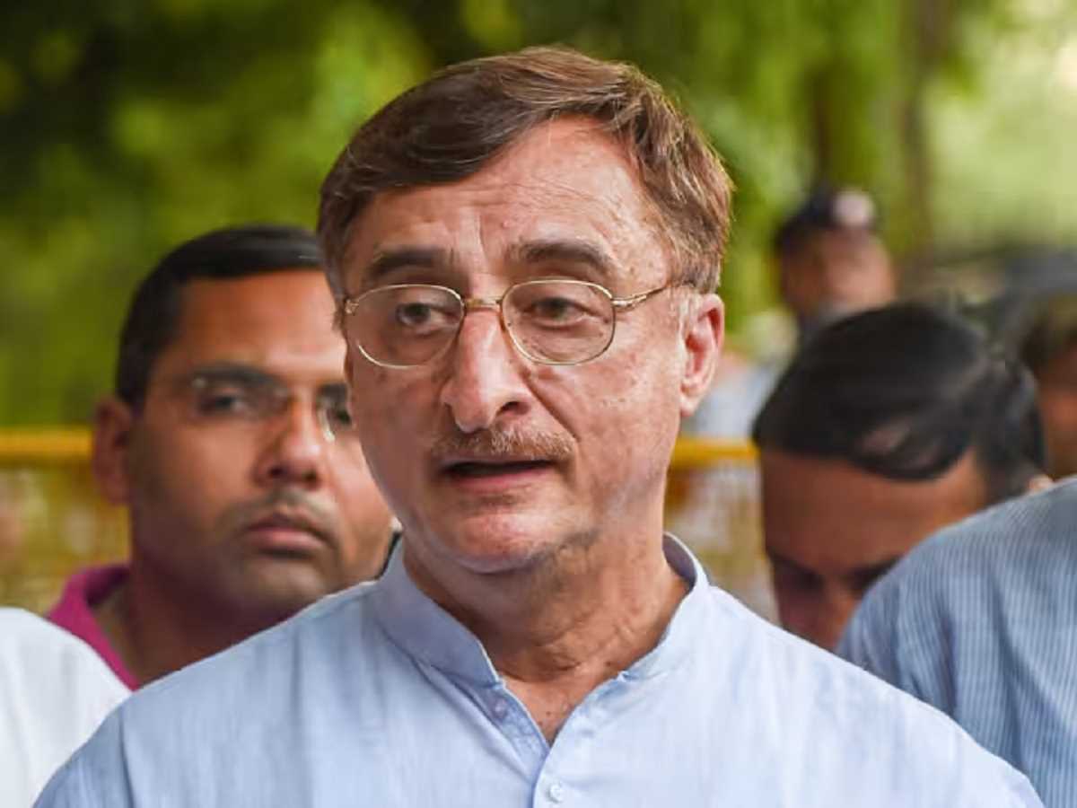 प्रतिनिधिमंडल को विदेश भेजने का फैसला सही, लेकिन पहले संसद का विशेष सत्र बुलाना चाहिए था : विवेक तन्खा